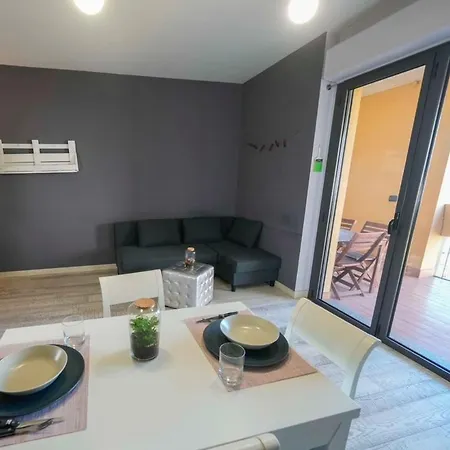 Apartment House Lancetti With Terrace *
