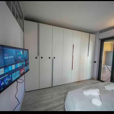 Apartment House Lancetti With Terrace Milan