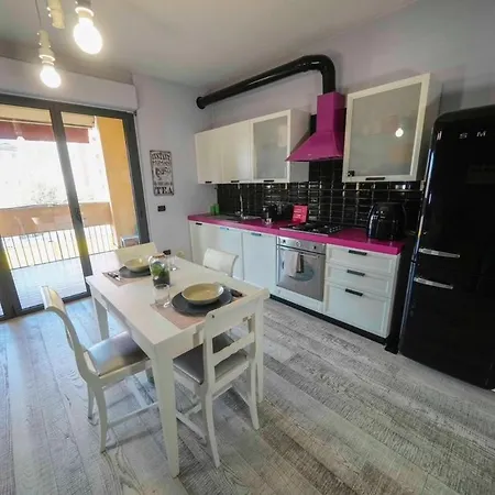 House Lancetti With Terrace Apartment
