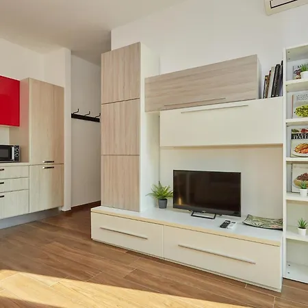 - 1 Bedroom شقة *
