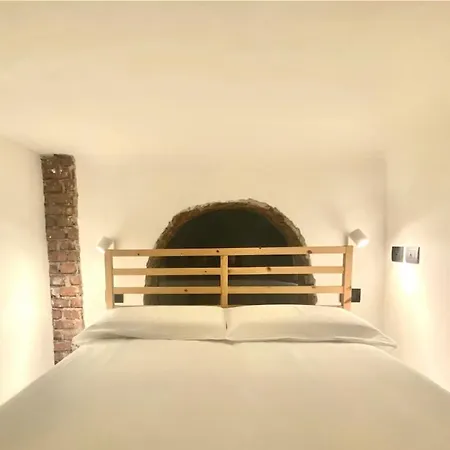Loft Design Center, Shopping Area, Ac, Wifi, Subway M1 And M2, Airport Connected Mailand