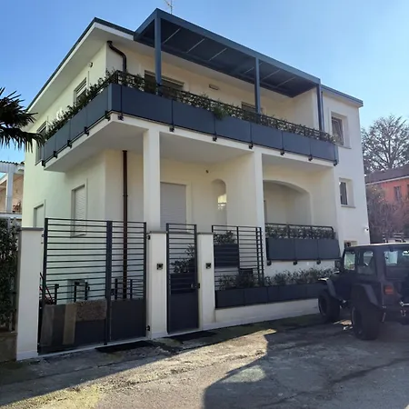 White House Con Posti Auto