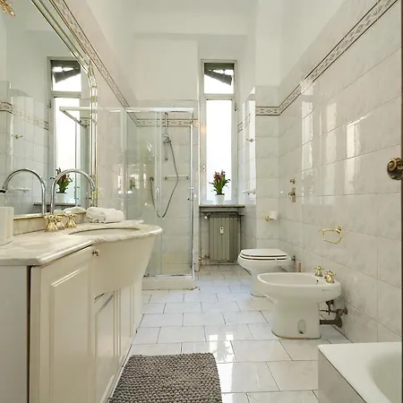 Apartment Vintage House - 2 Minutes Walk From Station