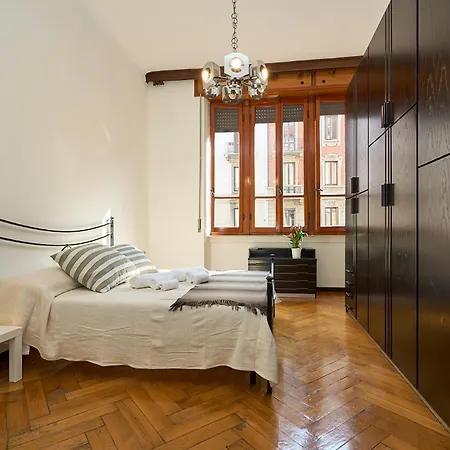Apartment Vintage House - 2 Minutes Walk From Station