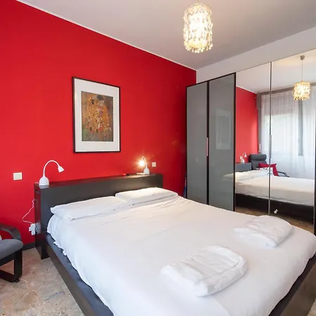 I Host - Falck 53 * Milaan