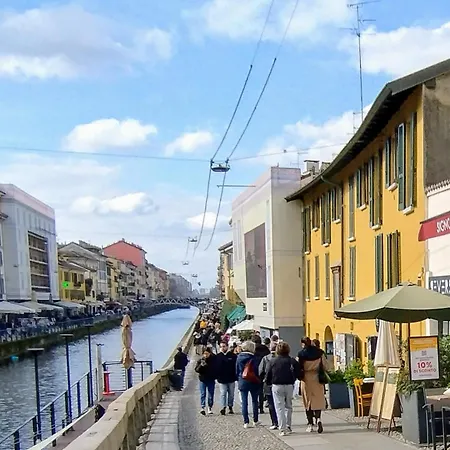 Navigli Star * Milan