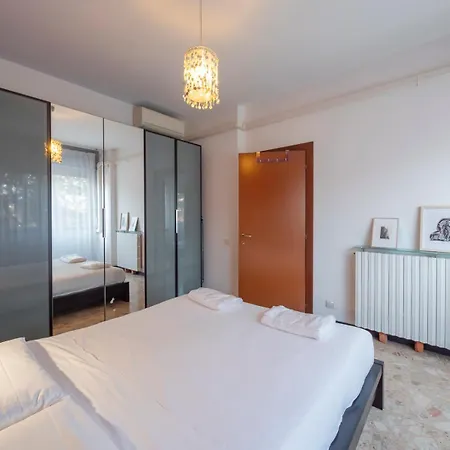 I Host - Falck 53 Apartament *