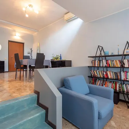 Apartment I Host - Falck 53 *