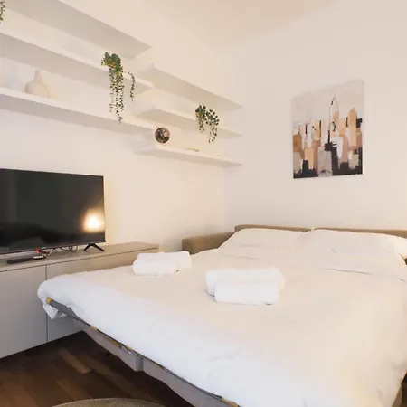 Primopiano - Ressi B * ميلان