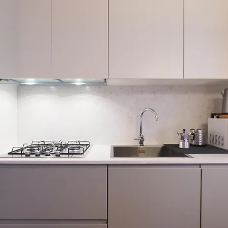 Primopiano - Ressi B * ميلان