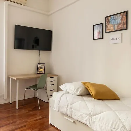 Stradivari - - By Host4u Apartment Milan