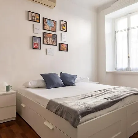 Stradivari - - By Host4u Apartment Milan