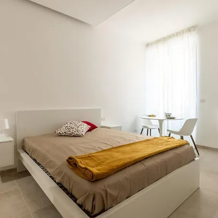 Host4u - Edoardo's House In *