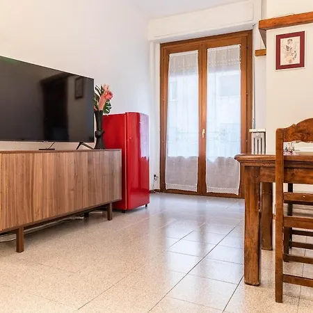 Tortona District - Navigli Root * Milán