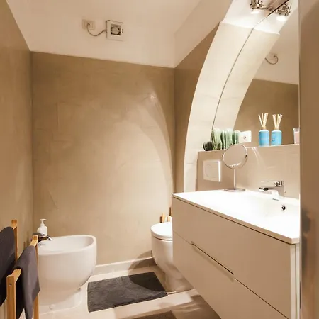 Charme House Navigli Apartment Milan