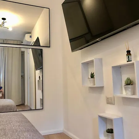 Design 7 Minuti Da Duomo Apartment