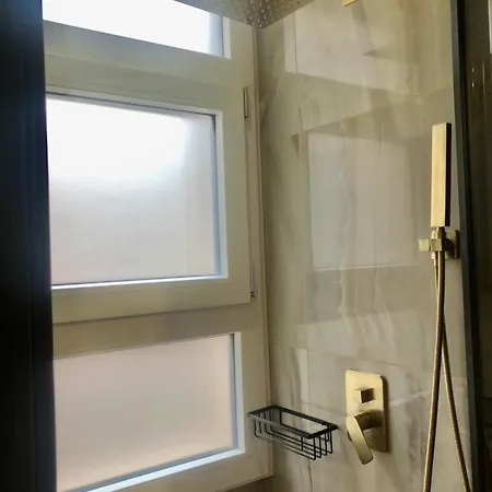 Apartment Design 7 Minuti Da Duomo Milan