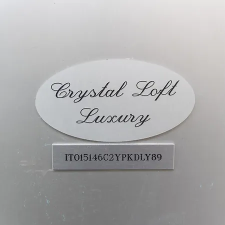 Crystal Loft Luxury 아파트