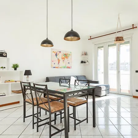 Apartment Stazione - Ariel - Luminoso Con Terrazzo *