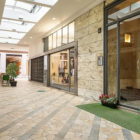 Classbnb - 400 Meters From Duomo Apartment