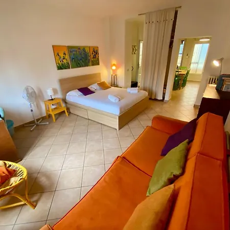 Guesthost - Porta Romana Luminoso Rifugio Apartman Milánó