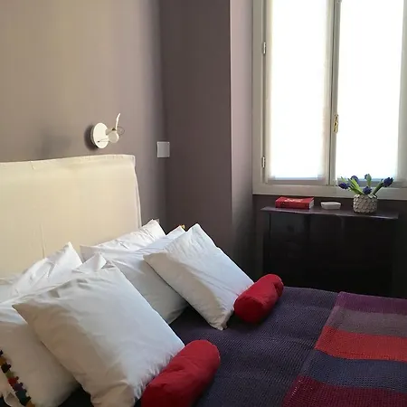 Apartamento Zebra Rosso Milão