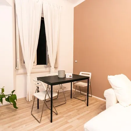 Chic Elegante Rifugio A Due Passi Dalla M4 Apartamento