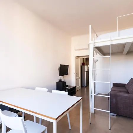 Youhosty - Navigli View Apartment *