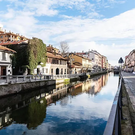 Youhosty - Navigli View Apartment *