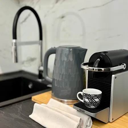 Modern - Sempione * Milan