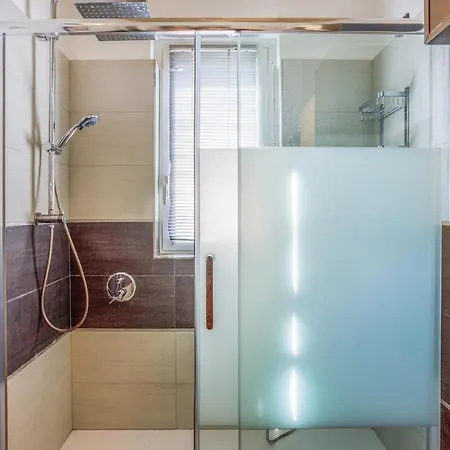 Unconventional Near Linate - Supreme Meme Loft Milaan