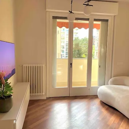 - Metropolitana Primaticcio M1 Apartment *