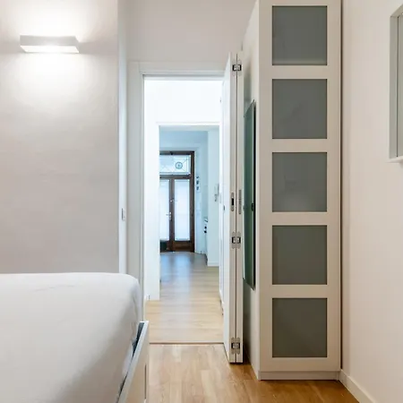 Appartamento Quiet Two-room A Few Steps From Mm Ptvenezia *