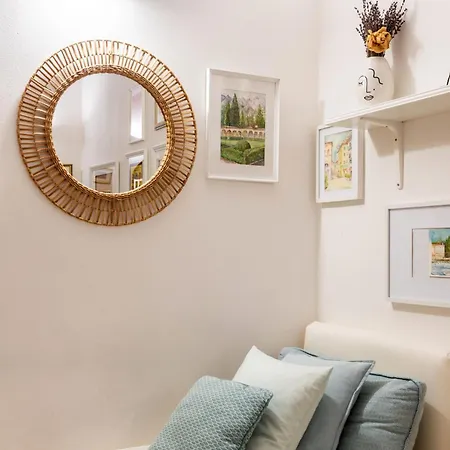 Appartamento Quiet Two-room A Few Steps From Mm Ptvenezia