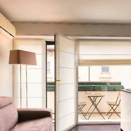 Delightful Two-room In Brera * Milánó