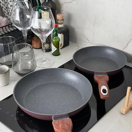 Bollicina - Free Parking, Ac & Balcony