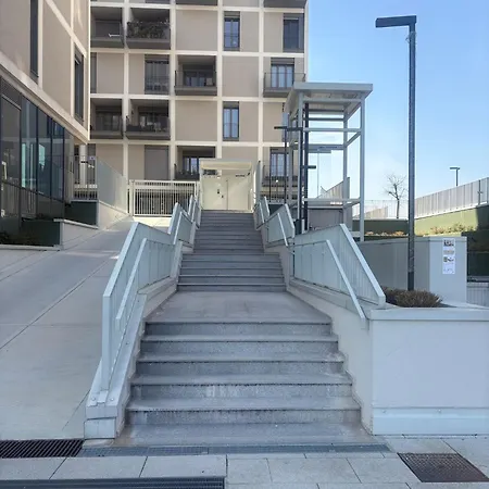 Panorama - Luminous With Private Garage *