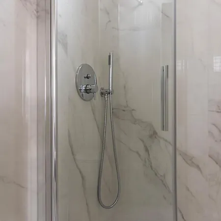 Youhosty - Gioia Large Appartement *