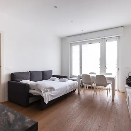 Youhosty - Gioia Large Appartement *