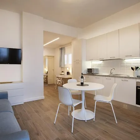 Appartamento Laru - 8 Minutes From The Duomo *