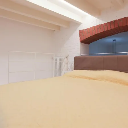 Hozyhome Loft Altaguardia מילאנו