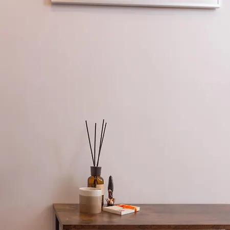 Free Parking - The Storyteller's Sanctuary - 5th Floor - No Elevator Apartment