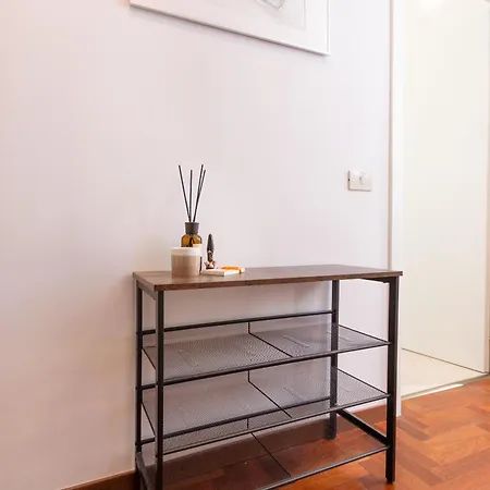 Apartment Free Parking - The Storyteller's Sanctuary - 5th Floor - No Elevator Mailand