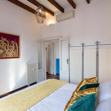 Free Parking - The Storyteller's Sanctuary - 5th Floor - No Elevator Mailand