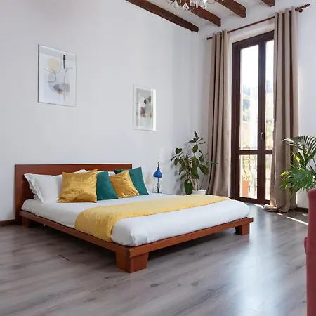 Free Parking - The Storyteller's Sanctuary - 5th Floor - No Elevator Mailand