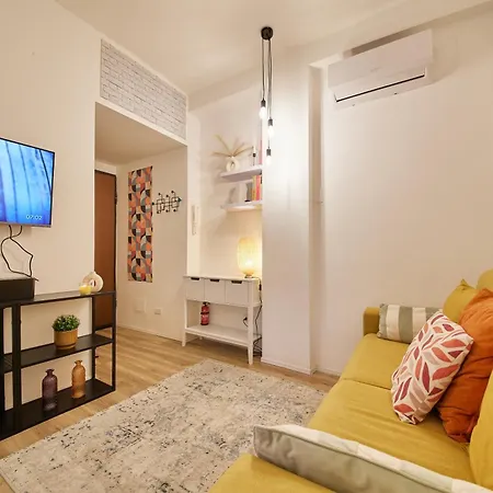 Cozy San Siro Stadium & Escape