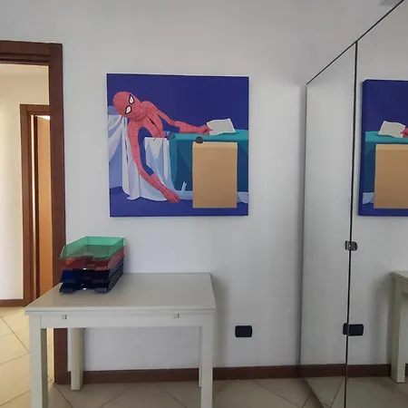 New Pop Art With Parking ميلان