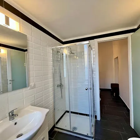 Chinatown House - Sempione Park Apartment Milan