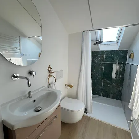 Daeiouz Residences I Apartment Milan