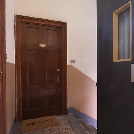 Cozy Two-bedroom In Citta Studi Area דירה מילאנו